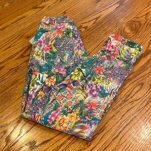NWT Coastal Bloom Woman’s Tropical Flowers Italian Joggers
